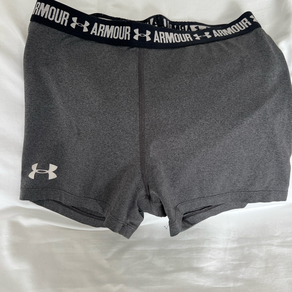 Under Armour UA Women's Gray Athletic Volleyball Shorts